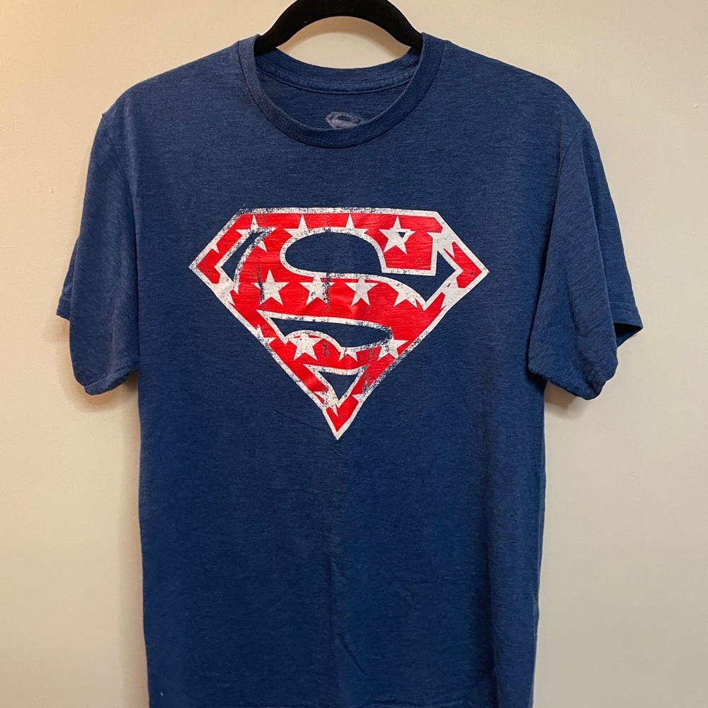 DC Comics Superman Red and Blue Tee size medium